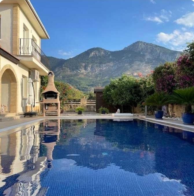 Vila Casa Santos Kyrenia Kyrenia  Exteriér fotografie